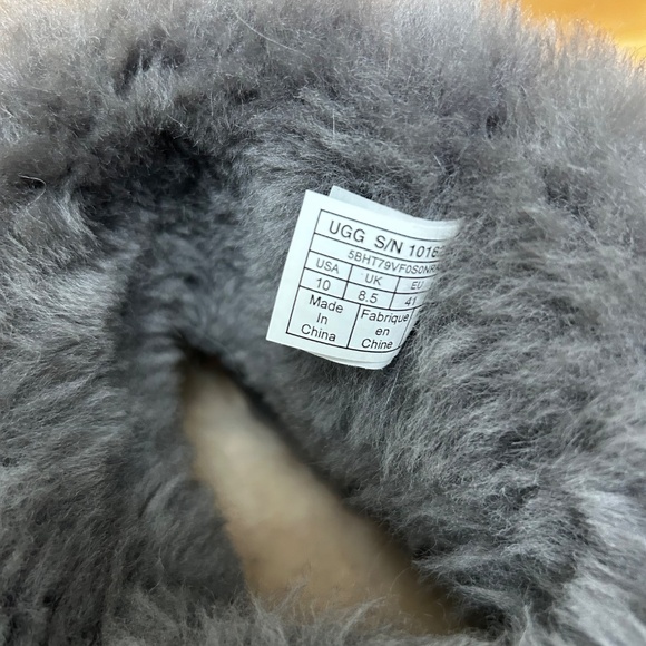 UGG Boots - Picture 11 of 13